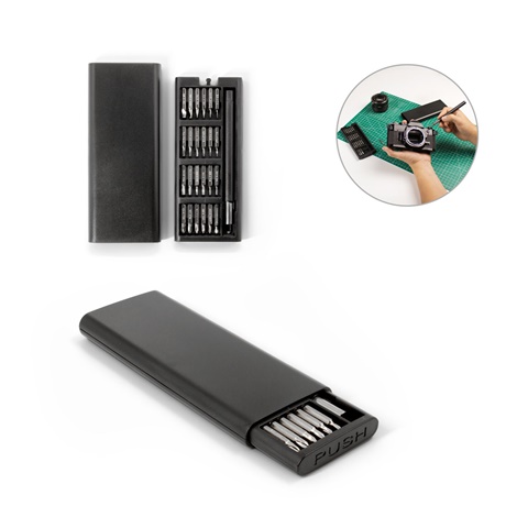 ATOM. Ruuvimeisselisarja, jossa on erilaiset hiiliteräksiset magneettikärjet